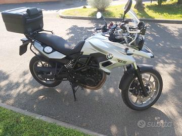 BMW F700GS