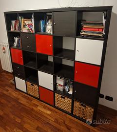 Scaffale armadio Kallax Ikea soggiorno camera