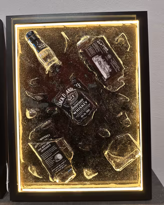 Quadro in resina - “Broken Luxury”| Edizione Unica
