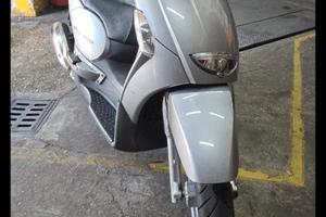 Aprilia Scarabeo 250 