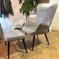 Poltrona con poggia piedi