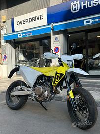 Husqvarna 701 Supermoto