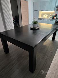 Biliardo con copertura