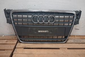 mascherina frontale  Audi A4 B8