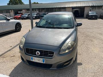 Fiat Croma 1.9 Multijet Dynamic