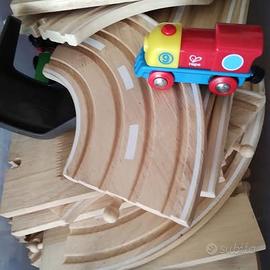 Set per treno con componenti