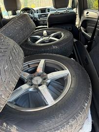 4 gomme invernali