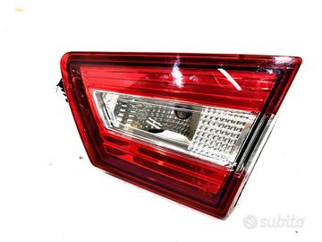 STOP INTEGRATO NEL PORTELLONE RENAULT Clio Serie I