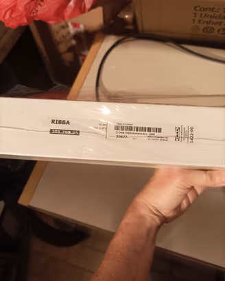 mensola per quadri Ikea 