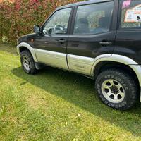 Cerchi e gomme fuoristrada