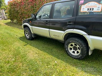 Cerchi e gomme fuoristrada