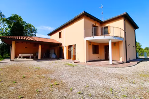 VILLA SINGOLA A PORPETTO