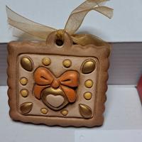 Thun addobbo biscotto con cuore raro