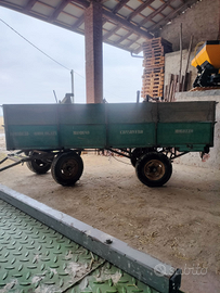 Rimorchio agricolo