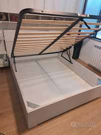 letto contenitore matrimoniale colore avorio