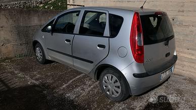 Mitsubishi 05 DI-D 1.5 D. motore Mercedes 95 Cv