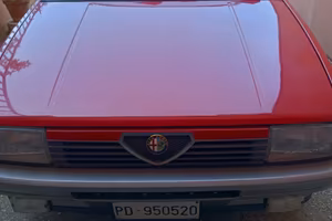 Alfa Romeo 33 Red
