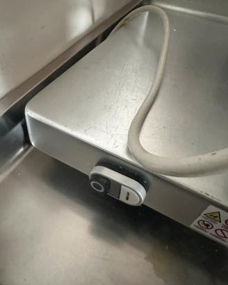 Affettatrice verticale lama 37 trifase