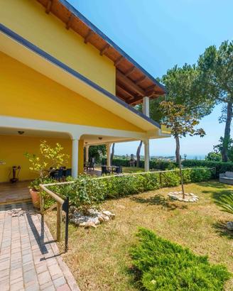 Roseto degli Abruzzi prima collina vista mare