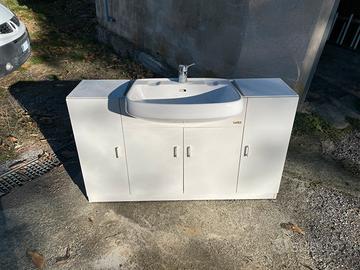 Mobili bagno vari e sanitari