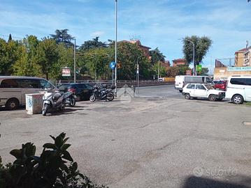 NEGOZIO A ROMA