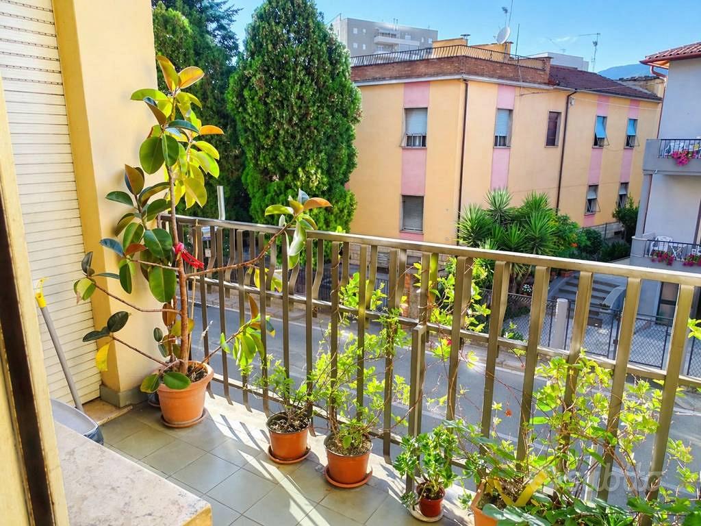 Appartamento di 85 m² con 3 locali a Terni - Altro