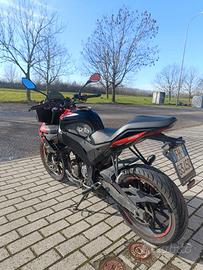 Aprilia Tuono 125 con garanzia ufficiale
