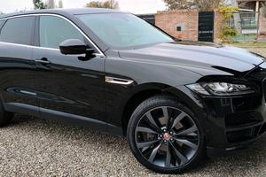 Jaguar F-Pace 300 CV.