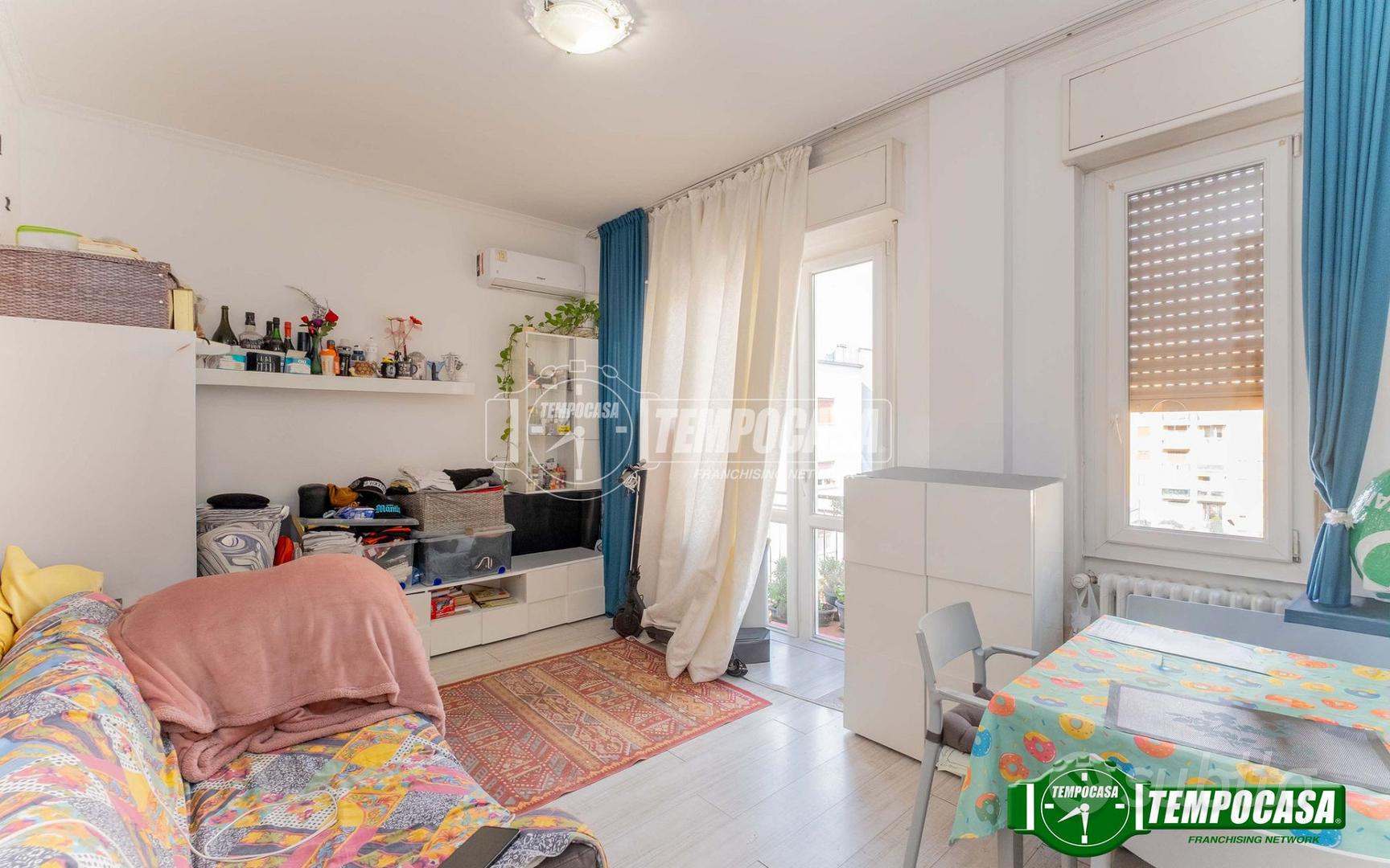 2 locali con cucina separata e balcone - Vista 2