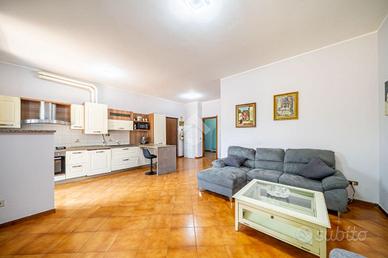 3 LOCALI A MONZAMBANO