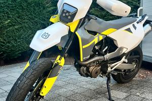 Supermotard Husqvarna 701