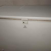 congelatore grande marca Indesit 