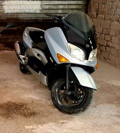 tmax 500 anno  2002