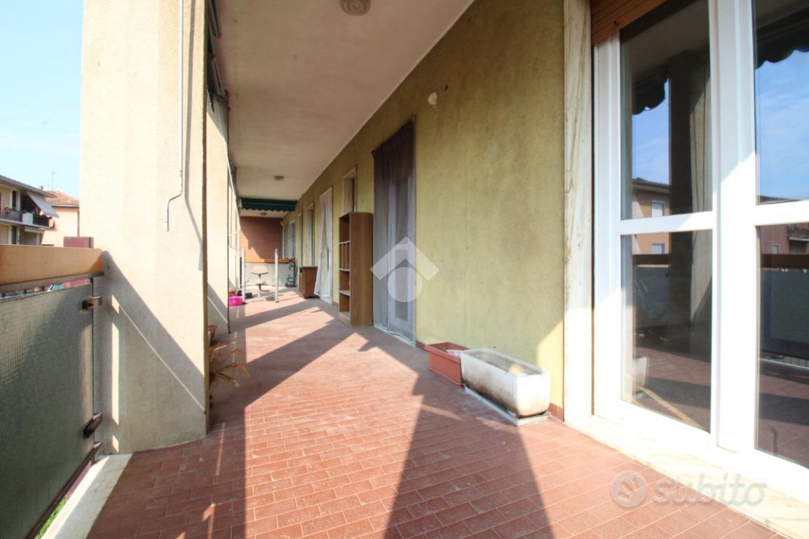 3 LOCALI A PAVIA - Vista 2