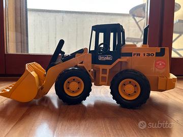 BRUDER Ruspa articolata
