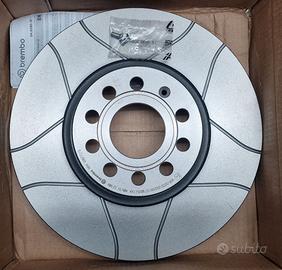 Dischi brembo anteriori baffati max 09.9772.75