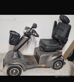 Scooter elettrico disabili