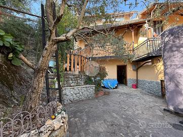 CASA SEMINDIPENDENTE A VILLAR DORA