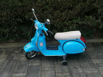 Vespa azzurra 