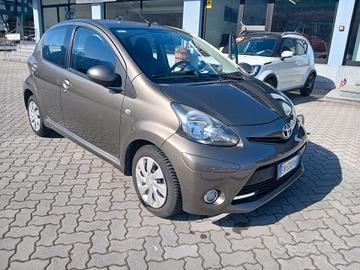 Toyota Aygo 1.0 12V VVT-i 5 porte Lounge