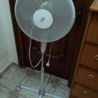 Ventilatore a piantana 