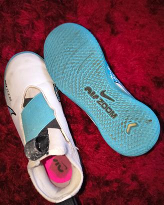 scarpe da. calcio Nike