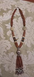 Collana vintage con perline.

