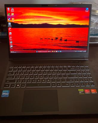Aftershock Laptop Ryzen 7 7840HS RTX 4060 8