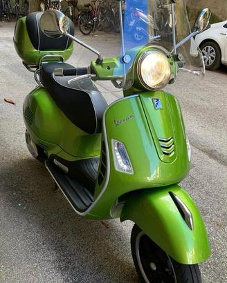 Vespa 300 Gts