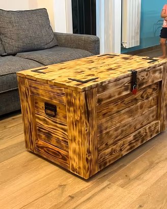 Cassapanca in legno