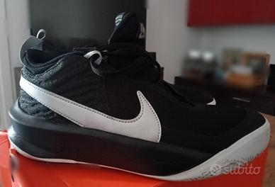 Scarpa Nike Hustler D X H SU21