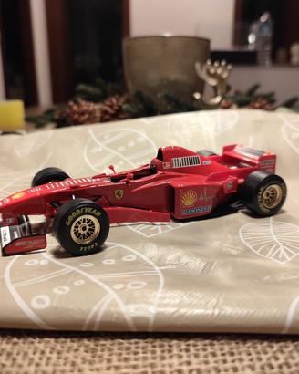 formula uno Ferrari 310 B Schumacher 1/24 bburago 