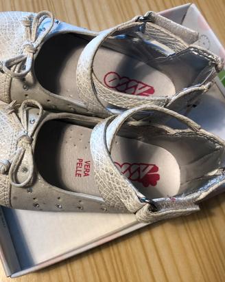 Scarpe in pelle per bambina nr. 22