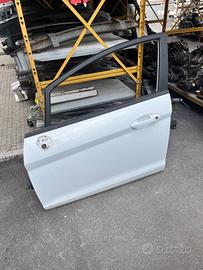 Porta anteriore e posteriore Ford Fiesta 2015
